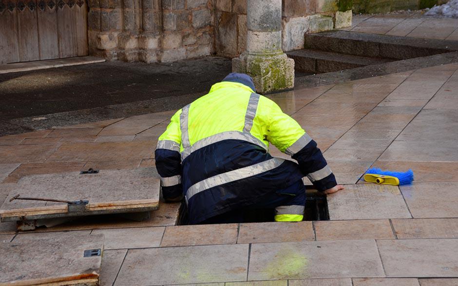comment déboucher un wc bouché Créteil